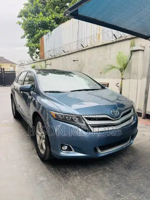 Toyota Venza V6 AWD 2011 Blue