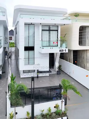 5bdrm Duplex in Lagos State for sale