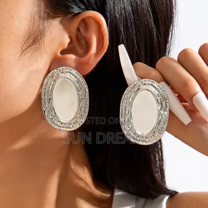 Oval Sliver Toned Woman Earrings Jewelrys