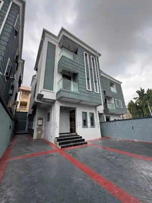 4bdrm Duplex in Allen Avenue for sale
