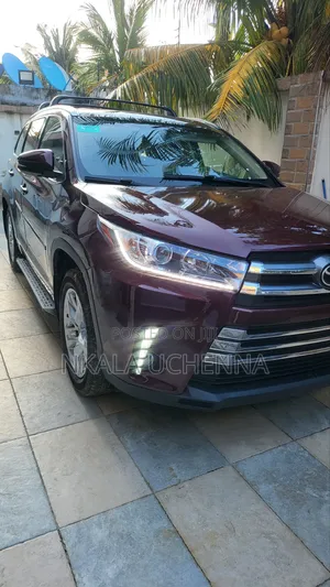 Toyota Highlander 2018 Burgundy