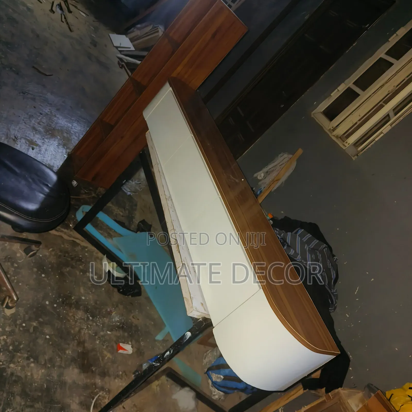 6ft Curve TV Console