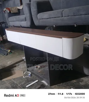 6ft Curve TV Console