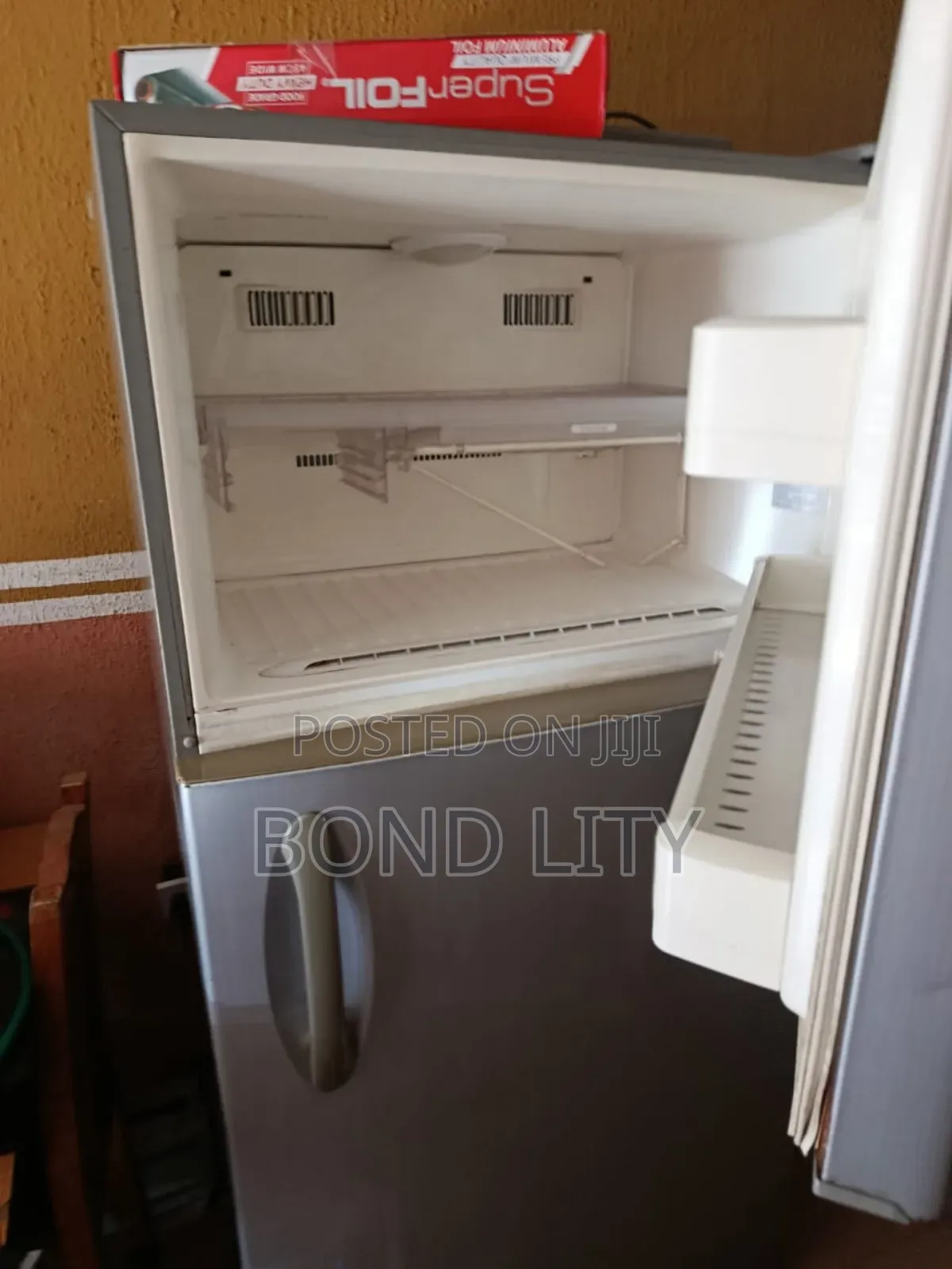 Refrigerator