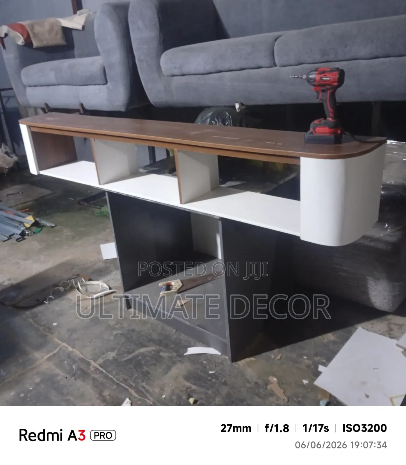 6ft Curve TV Console