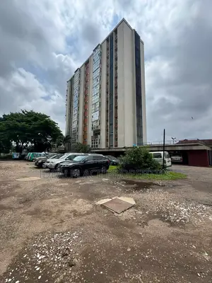 Furnished 3bdrm Apartment in Eric Moore for sale