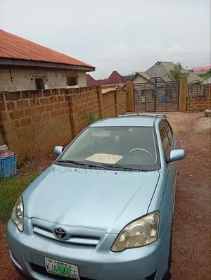Toyota Verso 2009 Blue