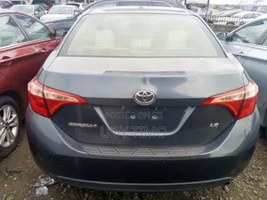 Toyota Corolla 2018 Blue