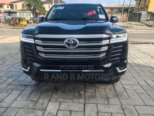 Toyota Land Cruiser 2010 Black