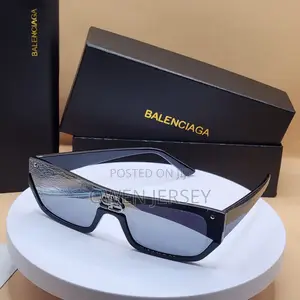 Balenciaga-Inspired Oversized Square Sunglasses