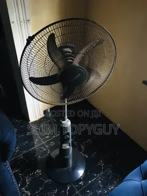Qasa 18 Inch Sola Light Fan.