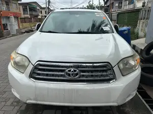 Toyota Highlander Limited 2010 White