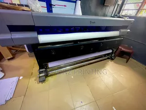 Neatly Used 6ft Large Format Printing Machine Available for Sale.