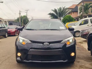 Toyota Corolla 2016 Black