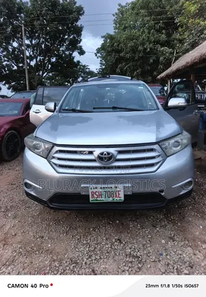 Toyota Highlander 2011 Silver