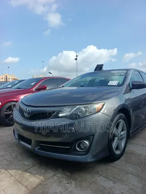 Toyota Camry 2014 Gray