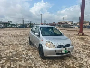 Toyota Yaris 2005 Gray