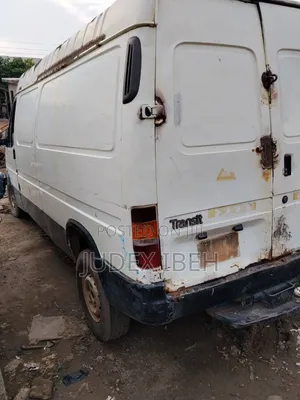Ford E450 2009 White
