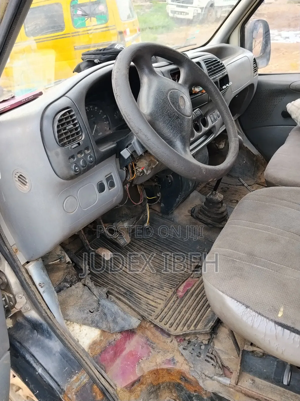 Ford E450 2009 White