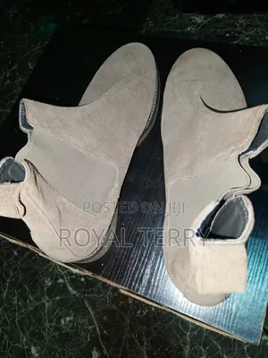 Zara Lethal Chelsea Boot With a Split Suede Finish