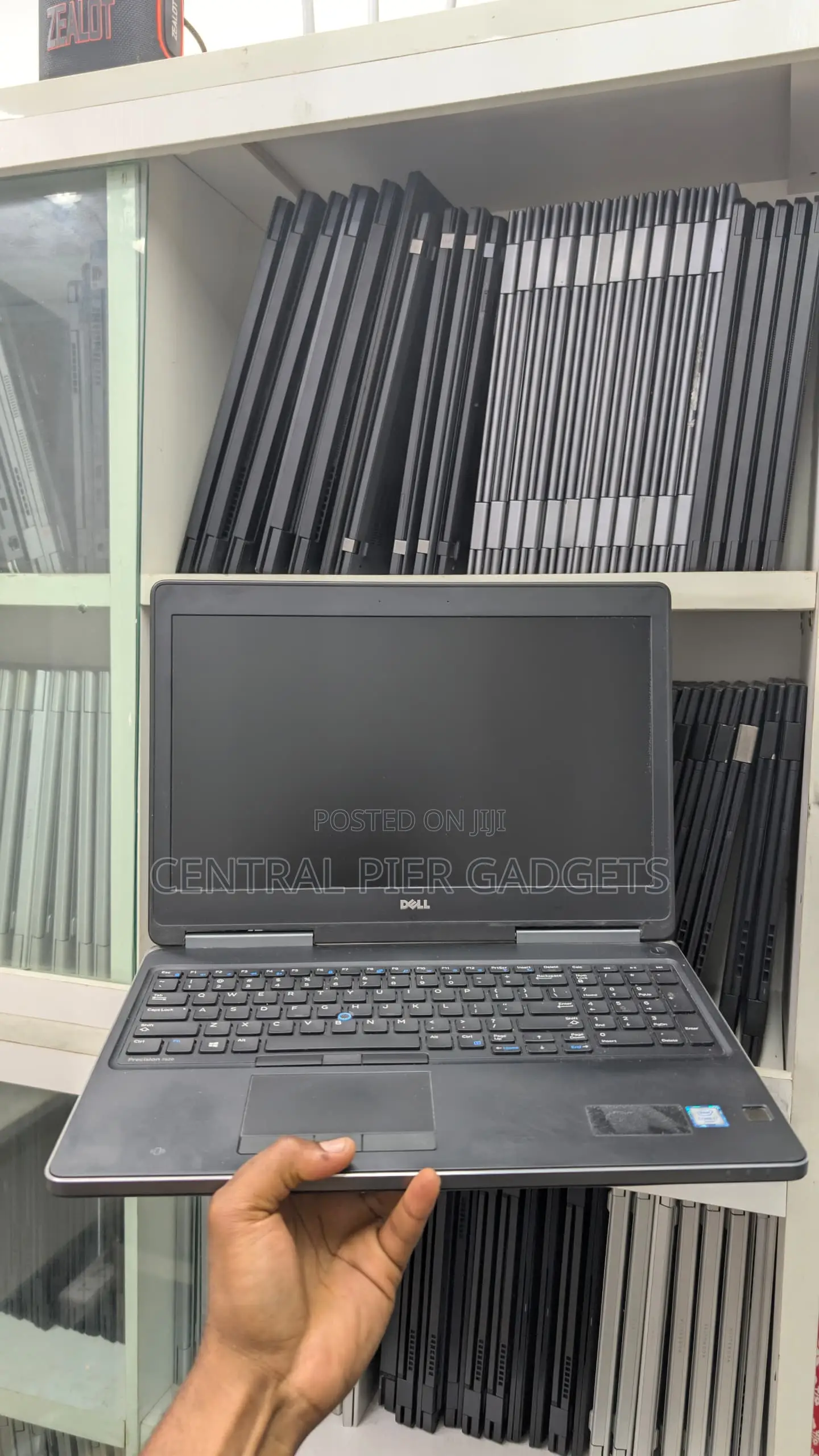 Laptop Dell Precision 7520 16GB Intel Core i7 SSD 256GB
