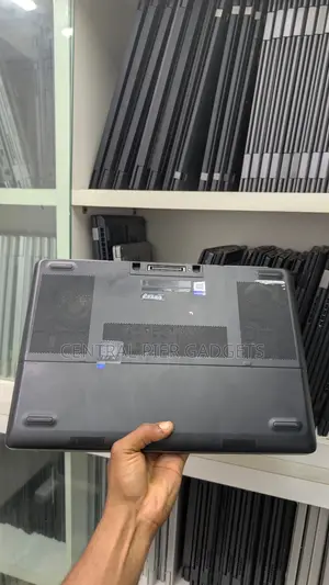 Laptop Dell Precision 7520 16GB Intel Core i7 SSD 256GB