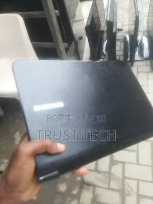 Laptop Samsung NP900X3A 4GB Intel Core i5 SSD 128GB