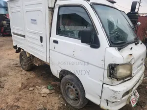 Daihatsu Hijet 2011 White