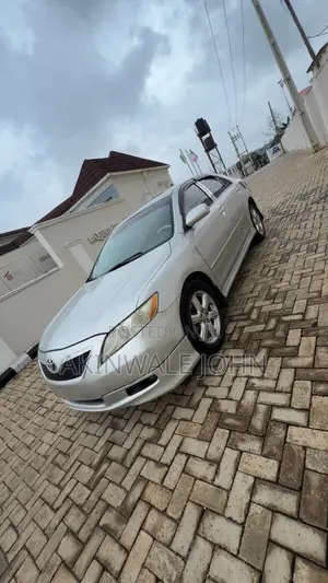 Toyota Camry 2.4 SE Automatic 2008 Silver