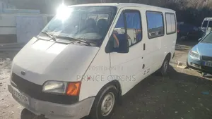 Ford Transit 2000 White