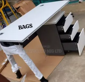 BRAND NEW Office Table for the Rel Boss