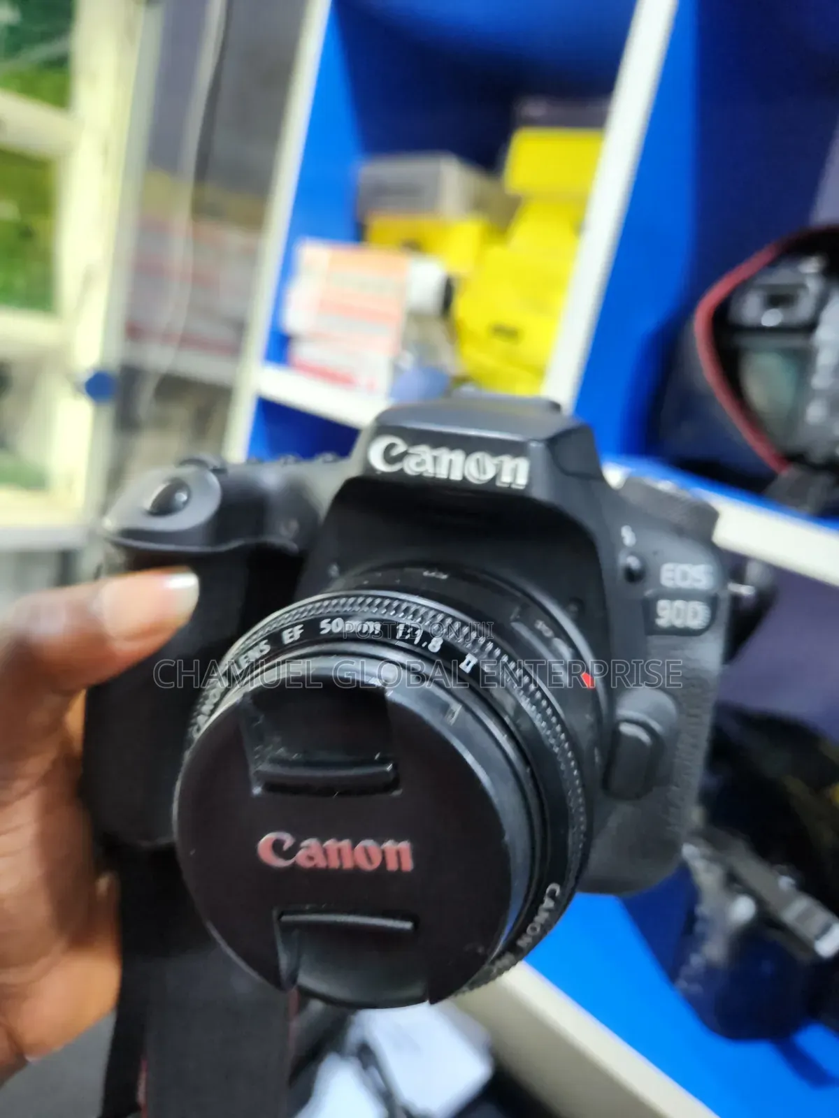 Canon EOS 90d