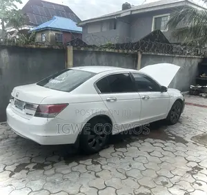 Honda Accord 2010 White