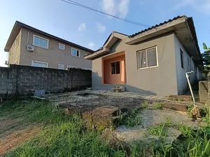 5bdrm Block of Flats in Ijede / Ikorodu for sale