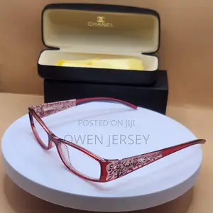 Elegant Red Floral-Pattern Optical Glasses – Stylish Designer-Style.