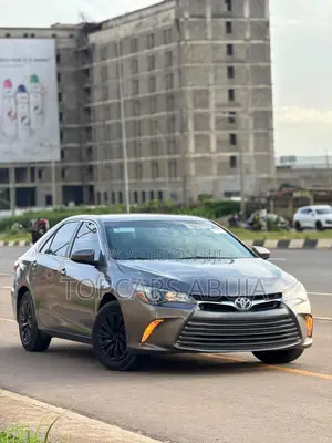 Toyota Camry 2016 Gray