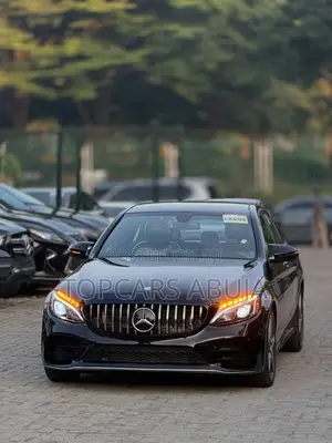 Mercedes-Benz C400 4Matic AWD Sedan (3.0L V6 7A) 2015 Black