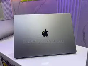 Laptop Apple MacBook Pro 2021 M1 Max 64GB Apple M1 Max SSD 1T