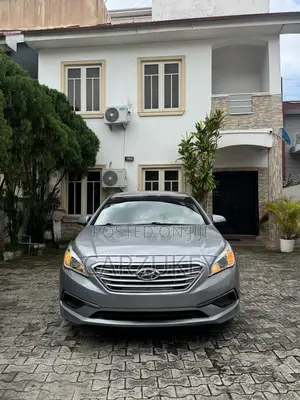Hyundai Sonata Base Sedan FWD (2.4L 4cyl 6A) 2016 Silver