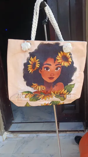 Maxi 3D Tote Bags