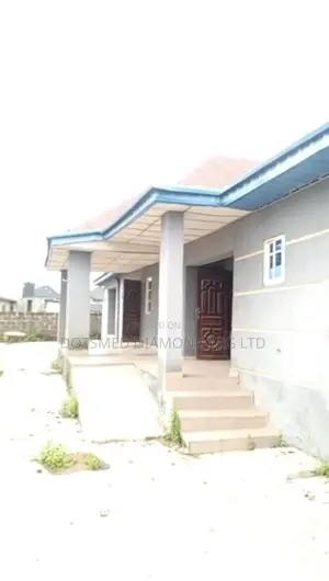 5bdrm Bungalow in Ibadan Polytechnic/University for sale