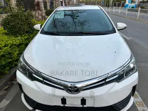 Toyota Corolla 2018 White