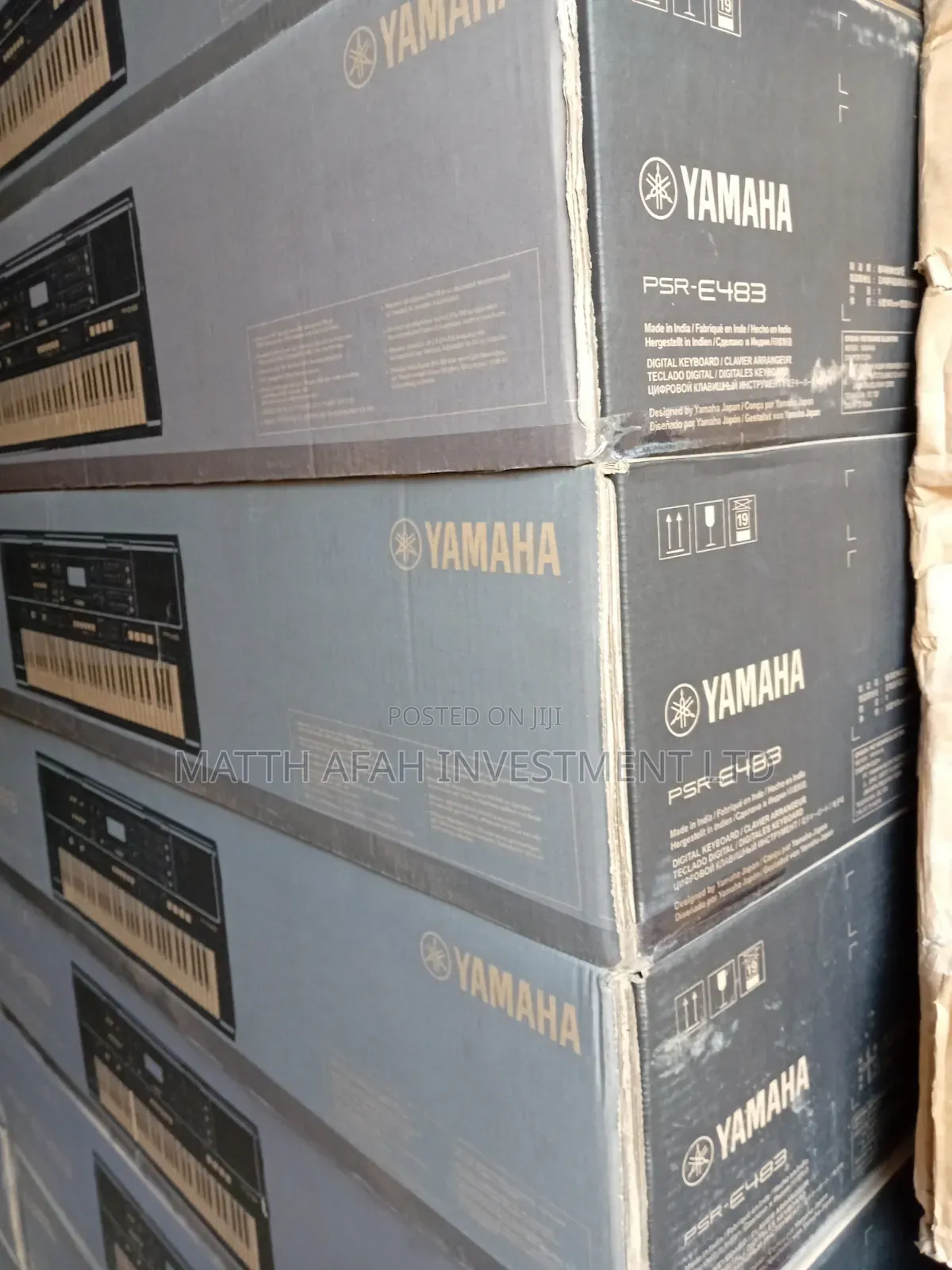 Yamaha PSR E483