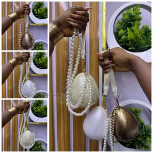 Trendy Pearl Purse