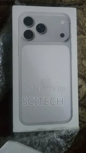 New Apple iPhone 17 Pro Max 256 GB Silver
