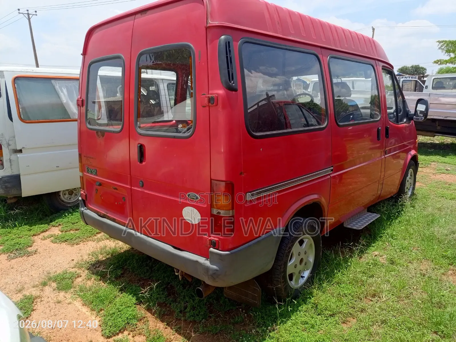 Ford Transit 2005 Red