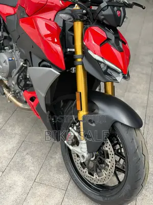 New Ducati Streetfighter V4 2026 Red