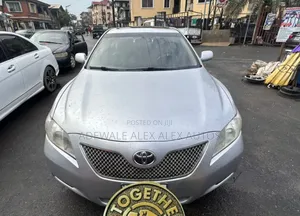 Toyota Camry 2009 Silver