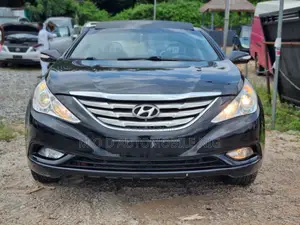 Hyundai Sonata Limited Sedan FWD (2.4L 4cyl 6A) 2011 Black