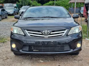 Toyota Corolla LE 4dr Sedan (1.8L 4cyl 4A) 2012 Black
